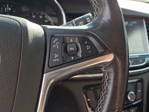 Used 2019 Buick Encore Sport Touring AWD/4WD image 21