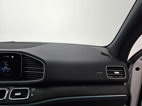 Certified 2023 Mercedes-Benz GLS 450 4MATIC image 17