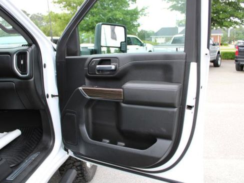 Used 2021 Chevrolet Silverado 2500 LT w/ Z71 Off-Road Package AWD/4WD image 34