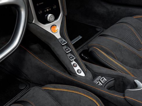 New 2027 McLaren 750S Spider RWD image 35