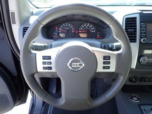 Used 2020 Nissan Frontier SV w/ Midnight Edition Floor Mats image 19