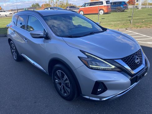 Used 2023 Nissan Murano SV image 4