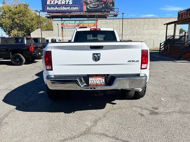 Used 2015 RAM 3500 Tradesman w/ Chrome Appearance Group AWD/4WD image 6