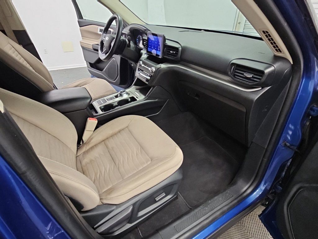 Used 2020 Ford Explorer XLT RWD image 38