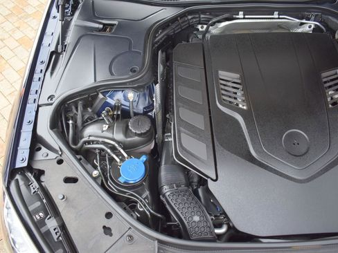 Used 2019 Mercedes-Benz S 560 4MATIC Sedan image 52