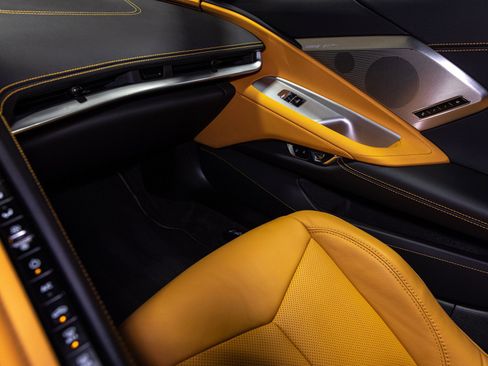 Used 2023 Chevrolet Corvette Z06 w/ Z07 Performance Package image 19