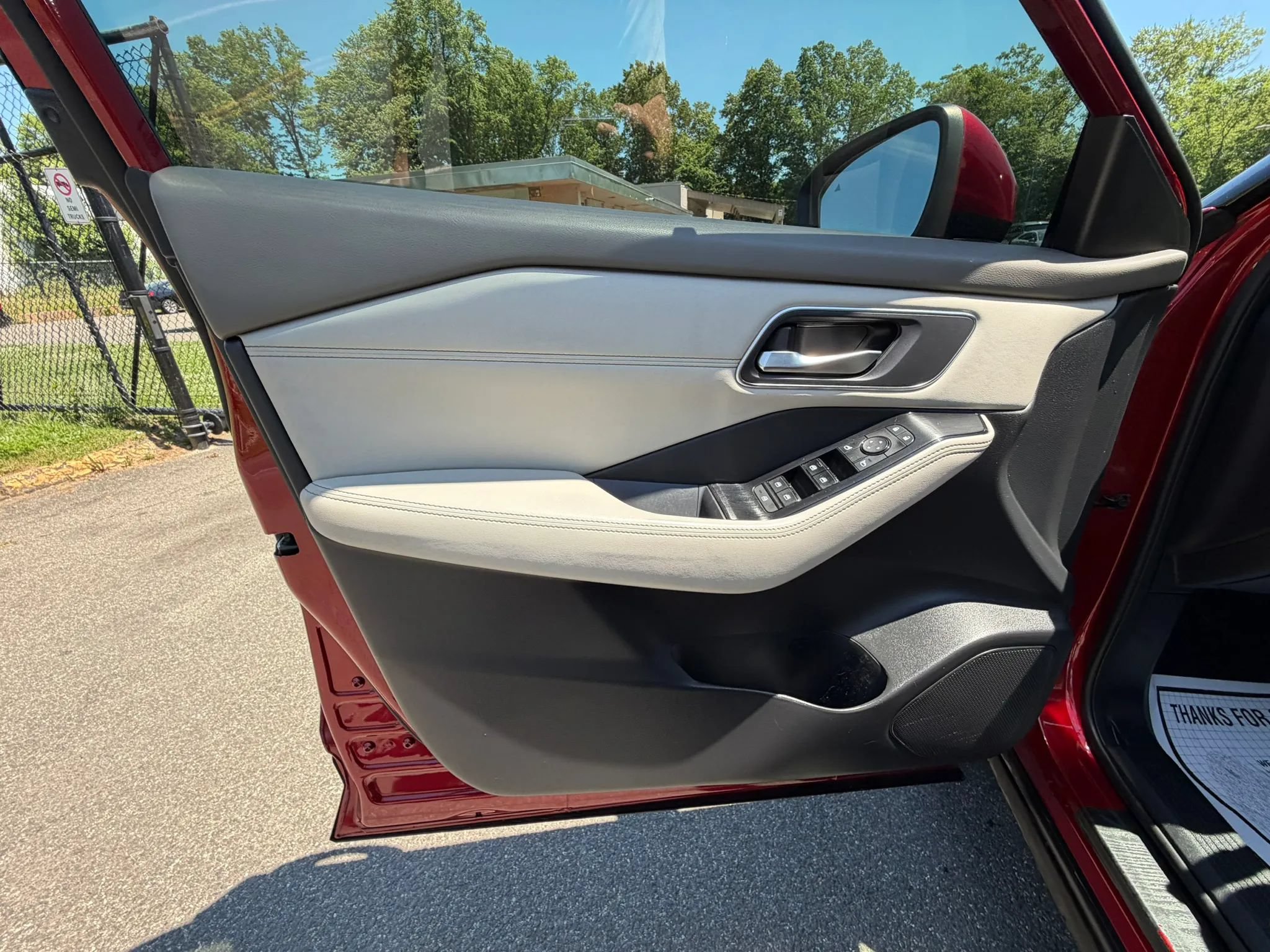 Used 2021 Nissan Rogue SV w/ Premium Package AWD/4WD image 10