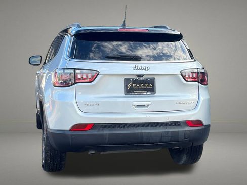 Used 2025 Jeep Compass Limited AWD/4WD image 3