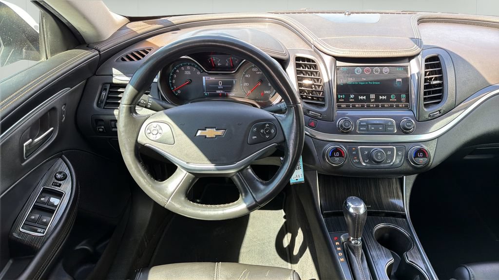 Used 2017 Chevrolet Impala LT FWD image 20