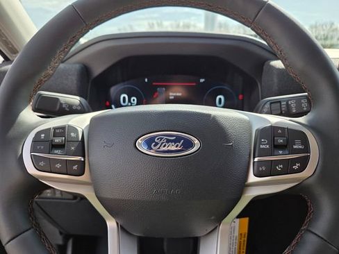 New 2026 Ford Explorer Active image 21