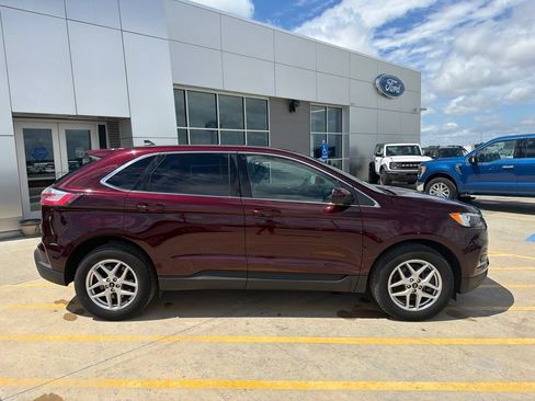Used 2024 Ford Edge SEL w/ Convenience Package AWD/4WD image 8