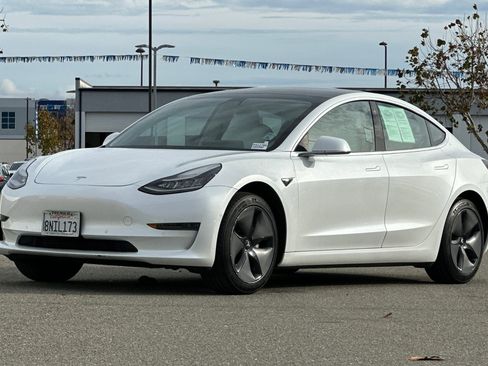 Used 2020 Tesla Model 3 image 8