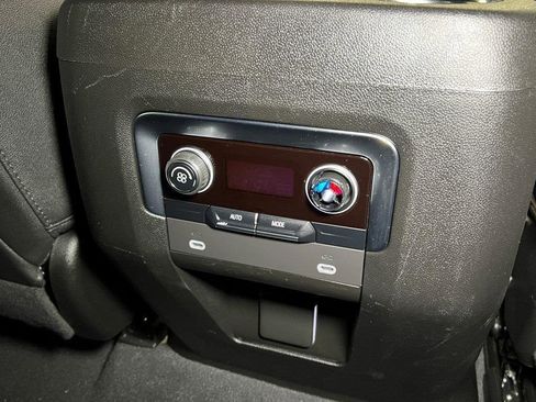 Used 2023 Chevrolet Tahoe Z71 image 15