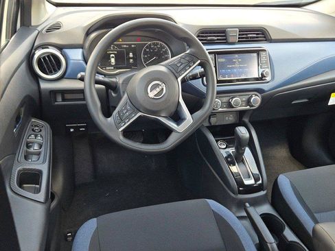Used 2025 Nissan Versa SV FWD image 16