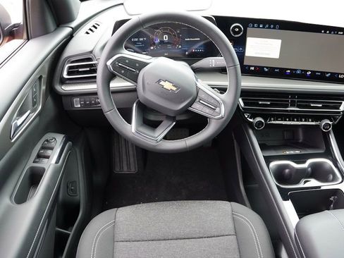 New 2026 Chevrolet Traverse LT w/ Driver Confidence Package image 13