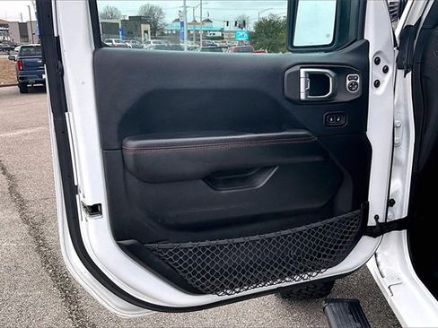 Used 2018 Jeep Wrangler Unlimited Rubicon image 17