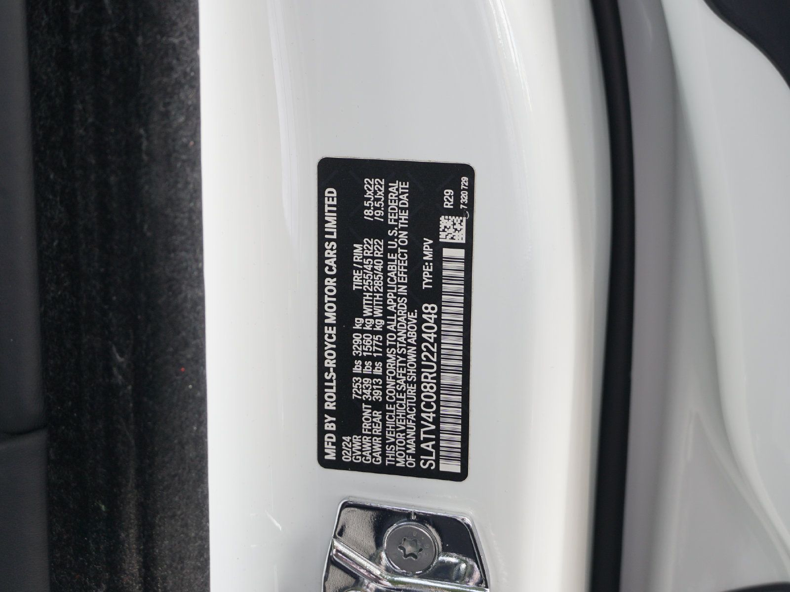 Certified 2024 Rolls-Royce Cullinan AWD/4WD image 37
