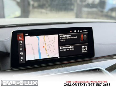 Used 2022 BMW M550i xDrive w/ Executive Package image 38