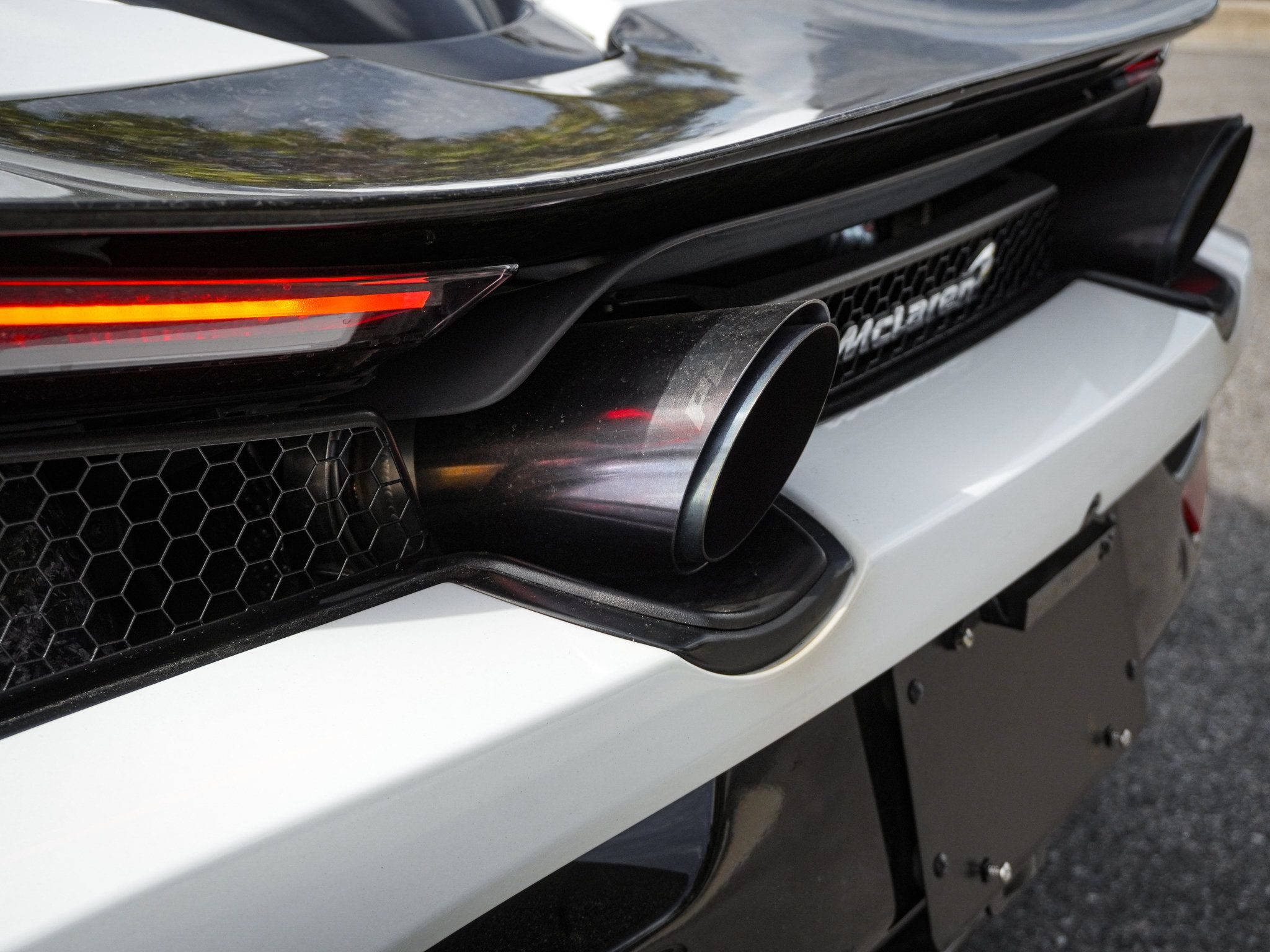 Used 2019 McLaren 720S RWD image 11
