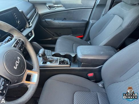 Used 2024 Kia Sportage LX FWD image 8