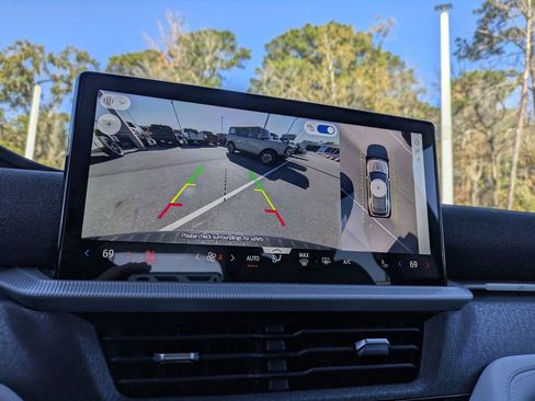 New 2026 Ford Explorer Platinum w/ LUX Leather Package image 24