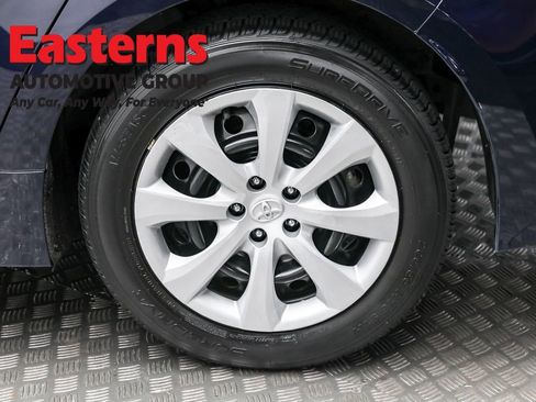 Used 2023 Toyota Corolla LE image 8