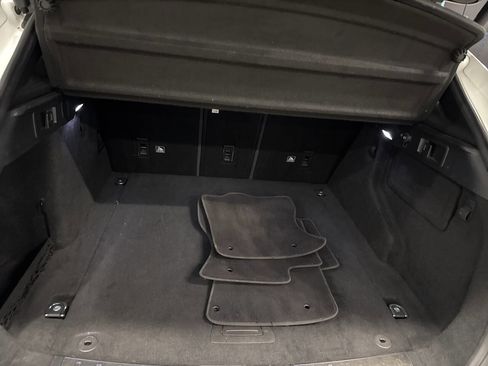 Used 2020 Jaguar F-PACE Premium image 42