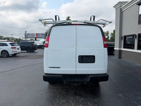 Used 2020 Chevrolet Express 2500 w/ Communications Package RWD image 4