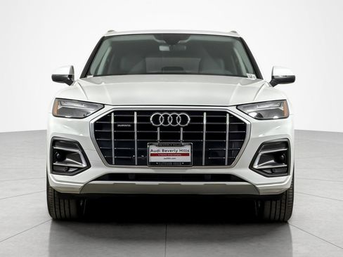 Used 2023 Audi Q5 2.0T Premium w/ Convenience Package AWD/4WD image 8