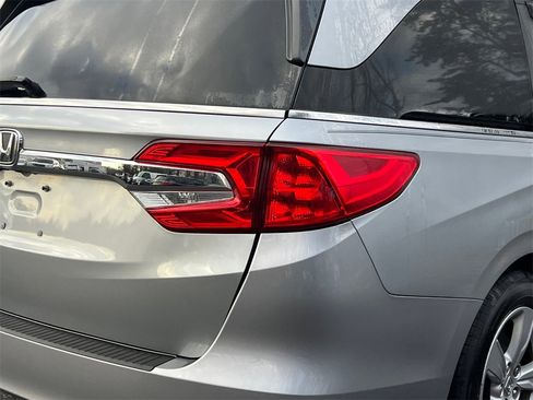Used 2018 Honda Odyssey EX-L image 6