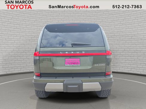 Used 2026 Lexus GX 550 AWD/4WD image 7
