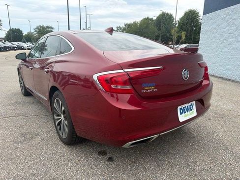Used 2018 Buick LaCrosse Essence FWD image 3