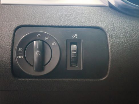 Used 2006 Ford Mustang GT image 15