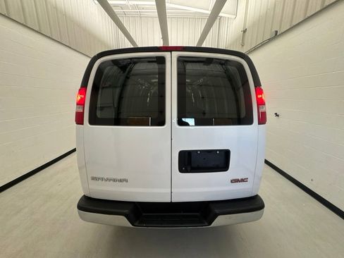 Used 2019 GMC Savana 2500 Extended RWD image 5