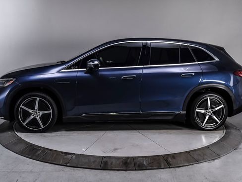 Used 2023 Mercedes-Benz EQE 500 4MATIC SUV image 3