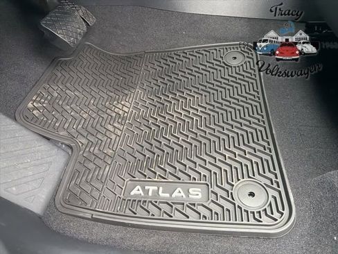 New 2026 Volkswagen Atlas SE image 17