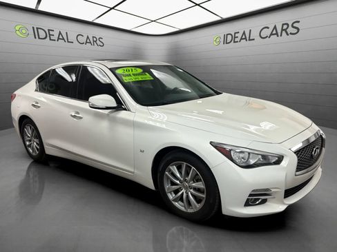 Used 2015 INFINITI Q50 Premium w/ Navigation Package RWD image 3