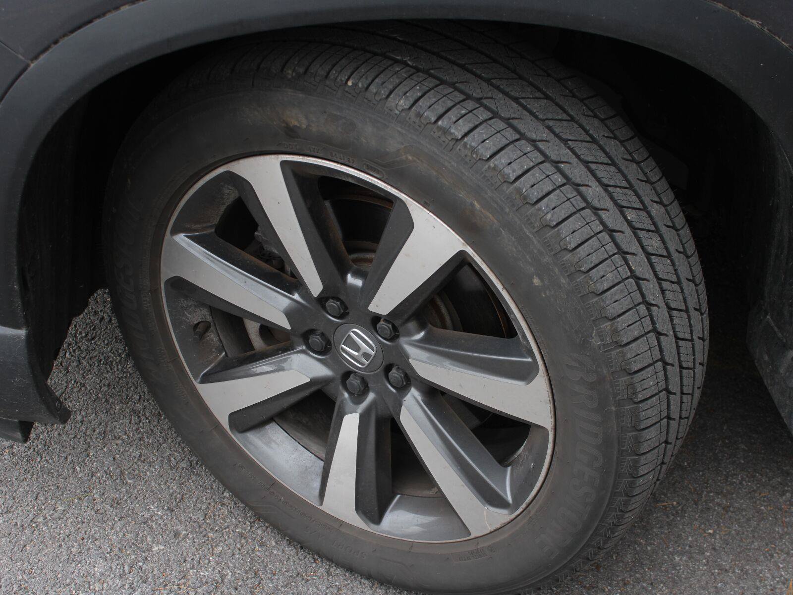 Certified 2024 Honda Pilot Touring image 21