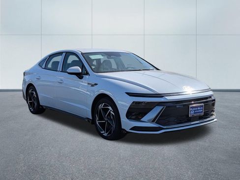 New 2026 Hyundai Sonata SEL FWD image 8