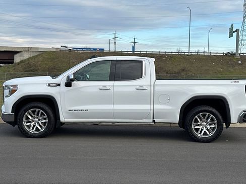 Used 2022 GMC Sierra 1500 SLE w/ X31 Off-Road Package image 6