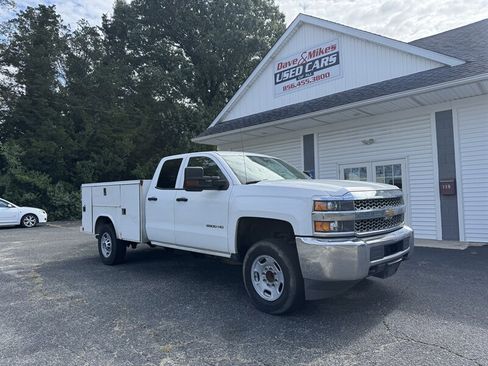 Used 2019 Chevrolet Silverado 2500 W/T w/ WT Convenience Package RWD image 2