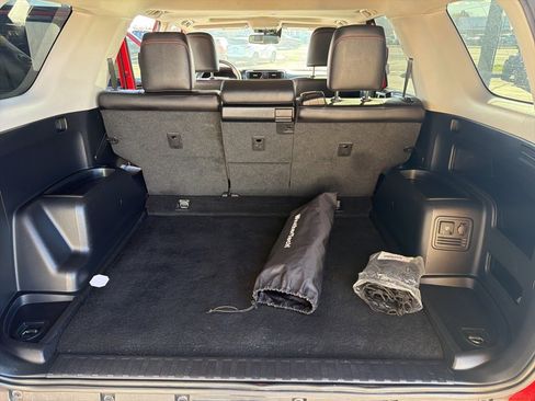 Used 2021 Toyota 4Runner Venture w/ Moonroof Package image 36