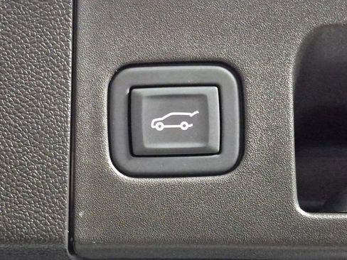 Used 2024 Cadillac XT4 Luxury w/ Cold Weather Package image 26