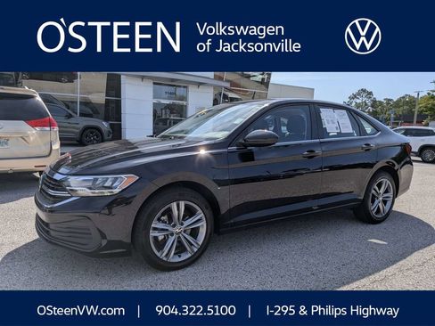 Used 2024 Volkswagen Jetta SE FWD image 1