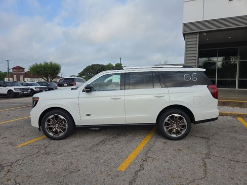 New 2026 Ford Expedition King Ranch AWD/4WD image 8