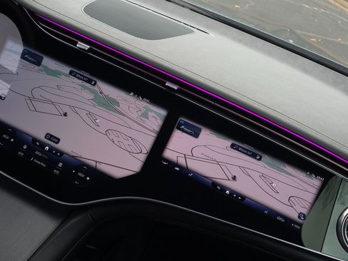 Used 2023 Mercedes-Benz EQS 580 4MATIC SUV image 89