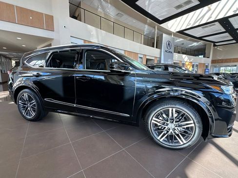 New 2026 Acura MDX w/ Advance Package image 3