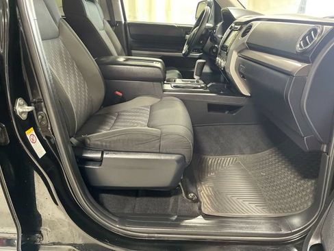 Used 2018 Toyota Tundra SR5 w/ SR5 Upgrade Package RWD image 24