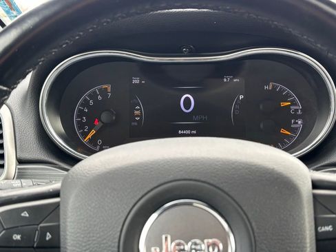 Used 2020 Jeep Grand Cherokee Limited image 22
