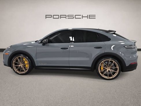 Certified 2023 Porsche Cayenne Turbo GT AWD/4WD image 2